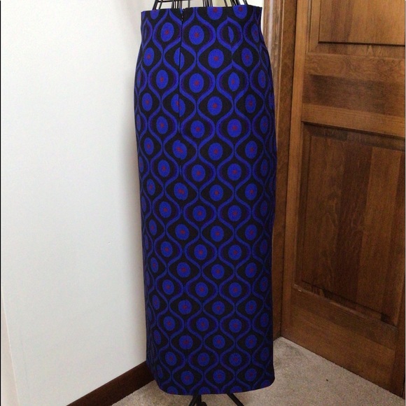 COPY - Zara pencil skirt with slit, new, size XS - Picture 4 of 7